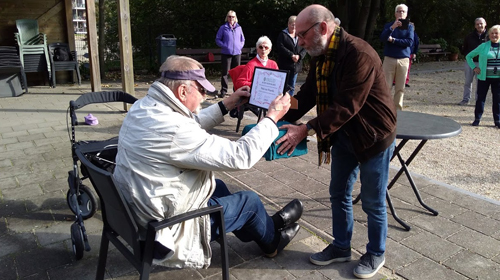 Oorkonde Dick als als erelid 23 oktober 2020